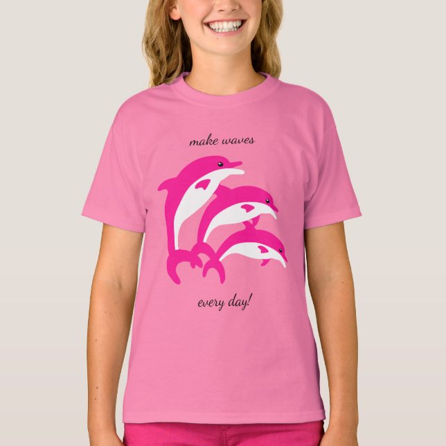 Tanzende Rosa Delphine T-Shirt (Vorderseite)