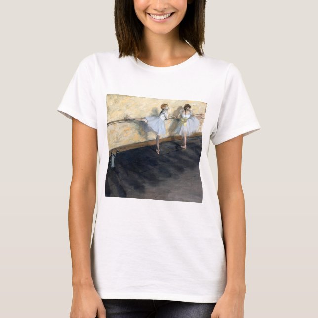 Tänzer, die im Barre spielen, Edgar Degas T-Shirt (Vorderseite)