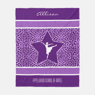 Tänzer im lila Cheetah-Druck mit Monogramm Fleecedecke