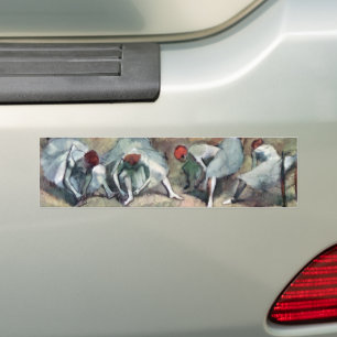 Tänzerinnen schnüren ihre Schuhe von Edgar Degas Autoaufkleber