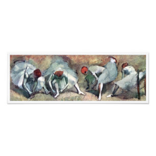 Tänzerinnen schnüren ihre Schuhe von Edgar Degas Fotodruck