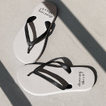 Tanzschuhe Schwarz-Weiß-Hochzeitskippen Flip Flops<br><div class="desc">Lass deinen Gästen,  ihre Heelse zu klopfen und in diese Tanzschuhe zu schlüpfen! Schwarzweiß-Flip-Flops mit "Tanzschuhen" in hübscher Schrift. Eine tolle Gastgeschenk Hochzeit speziell für Hochzeiten am Strand!</div>