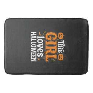 Tapis De Bain Cette fille adore la typographie Halloween SVG Des