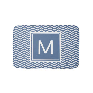 Tapis De Bain Chevrons bleus et monogramme de rive moderne