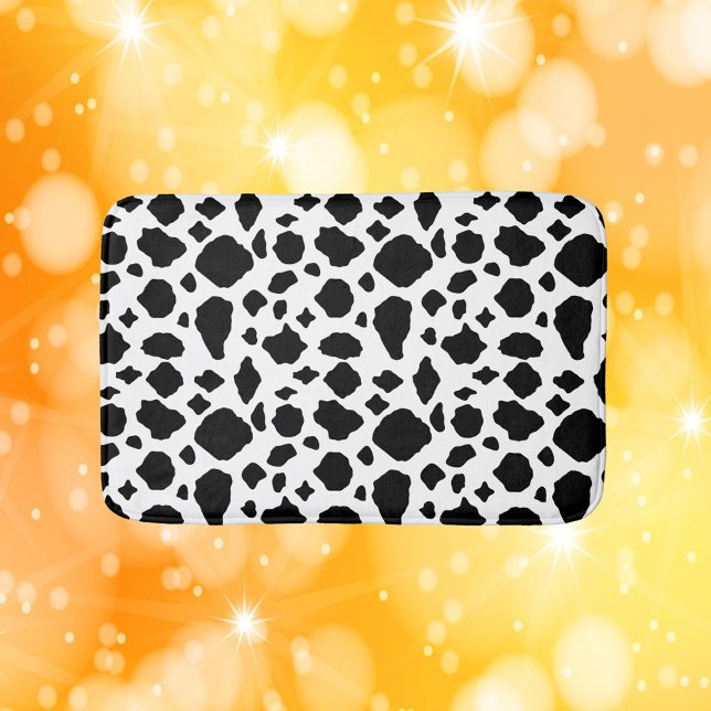 Tapis De Bain Cow Pattern Print Black White Country (A bath mat with a black and white cow pattern.)
