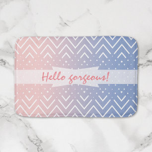 Tapis De Bain Elégant Pink Bleu pastel Chevron Bonjour magnifiqu