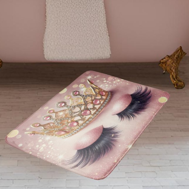 Tapis De Bain Elégants cils de couronne rose et or (Step into royalty with this glam pink & gold crown lashes bath mat—pure diva energy !)