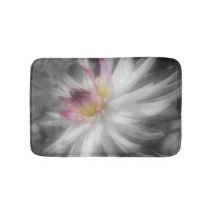Tapis De Bain Fleur Dahlia Avec Une Touche De Couleur