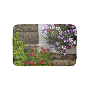 Tapis De Bain Gîte écossais avec pétunias et rose