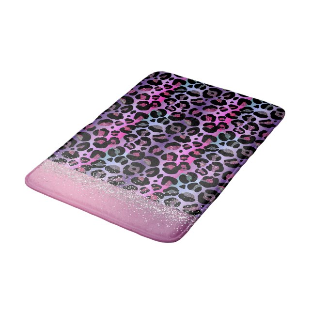 Tapis De Bain Glam Leopard rose et violet Monogramme (Angle)