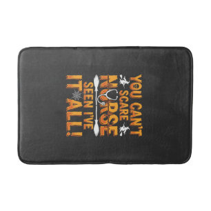 Tapis De Bain Infirmière d'Halloween a tout vu Design_1