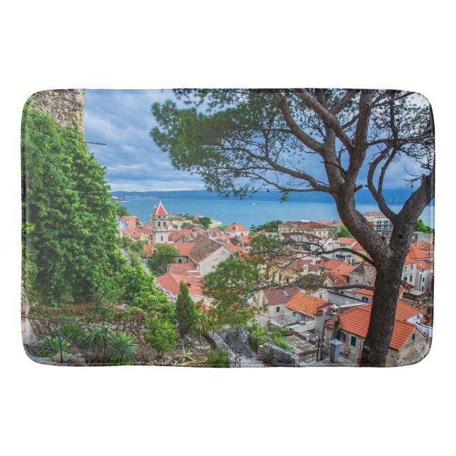 Tapis De Bain La ville croate d'Omis. (Devant)