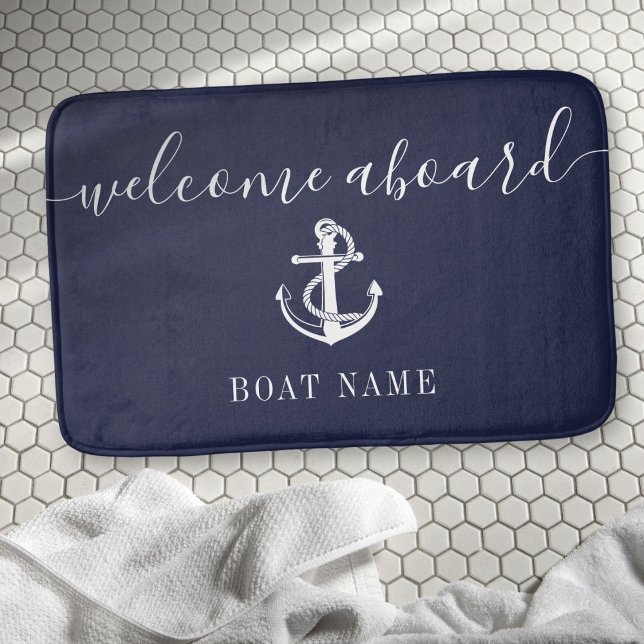 Tapis De Bain Nom de bateau d'ancre nautique bleu marine Bienven (Nautical Anchor Boat Name Navy Blue Welcome Aboard Bath Mat)