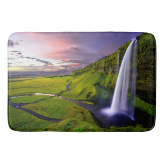 Tapis De Bain Photo de cascade islandaise verte et naturelle