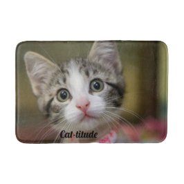 Tapis De Bain Un chaton mignon aux yeux verts