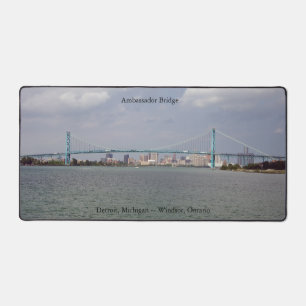 Tapis de bureau du pont Ambassadeur