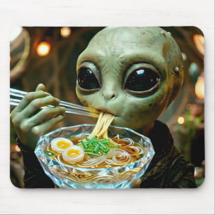 Tapis De Souris Alien drôle mangeant des nouilles Ramen