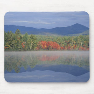 Tapis De Souris Amérique du Nord, États-Unis, NH, Reflets d'automn