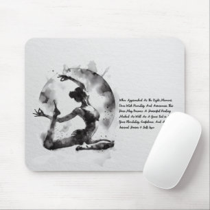 Tapis De Souris Aquarelle Yoga Reiki Pose King Pigeon à une jambe