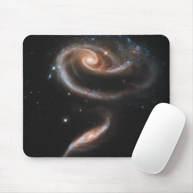 Tapis De Souris Arp 273 Galaxies Interagissant En Andromède. (Avec souris)