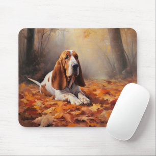 Tapis De Souris Basset Hound dans les feuilles d'automne qui tombe