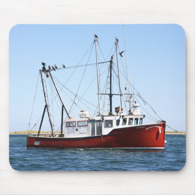 Tapis De Souris Bateau homardier avec mouettes dans Cape Cod sous- (Devant)