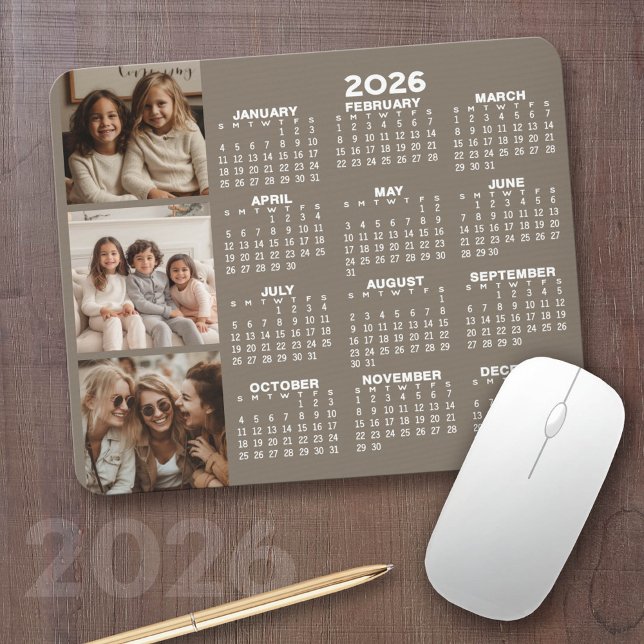 Tapis De Souris Calendrier avec 3 photo Collage - taupe (2026 Calendar with your logo or photos - Great Business Gift or Home Office Decor)