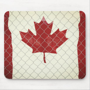 Tapis De Souris Canada Flag. Chain Link Fence. Rustic. C'est cool.