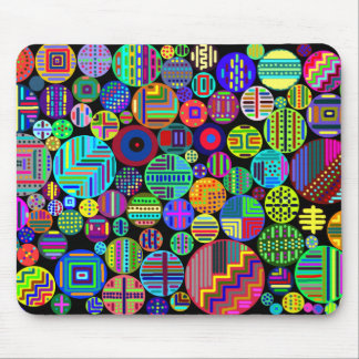 Tapis De Souris Cercles colorés sur l'arrière - plan noir