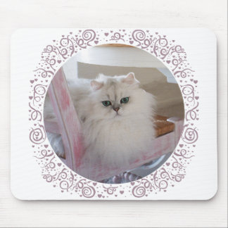 Tapis De Souris Chat Persan Blanc sur une Chaise Rose