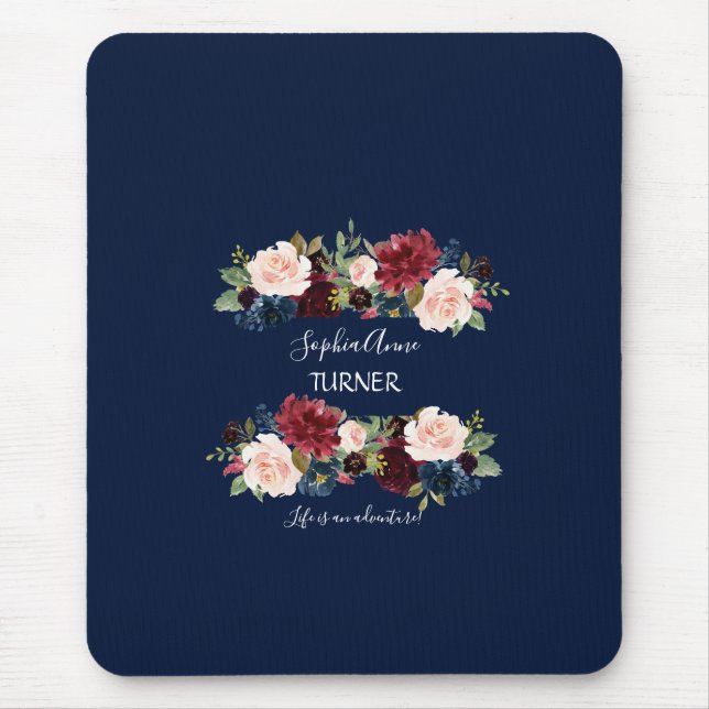 Tapis De Souris Chic Bourgogne Blush Floral Navy Monogramme bleu (Devant)