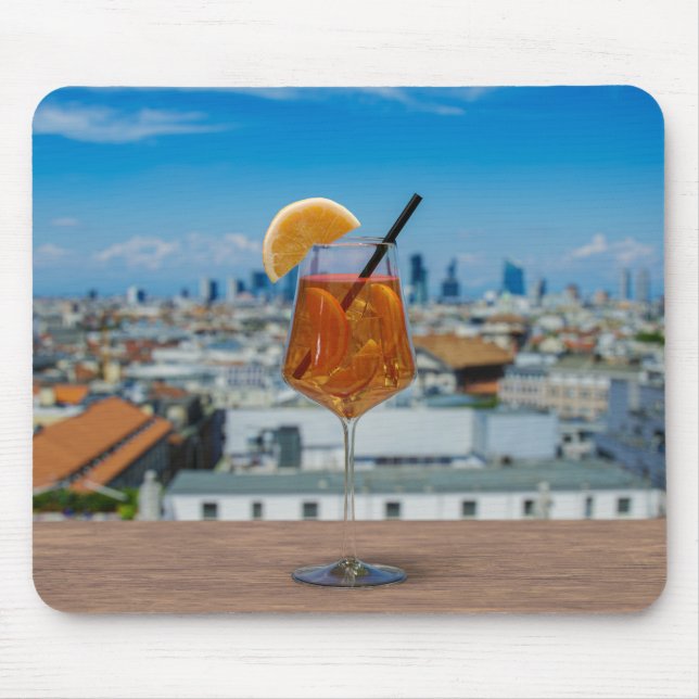 Tapis De Souris Cocktail Spritz sur une table avec vue sur Milan (Devant)