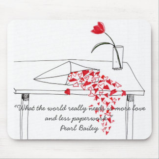 Tapis De Souris Coeurs se renversant au-dessus de Mousepad