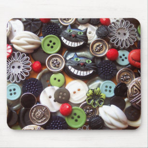 Tapis De Souris Collage avec les boutons noirs de chat de Cheshire