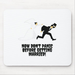 Tapis De Souris Conception amusante _ La mariée poursuit sa mariée