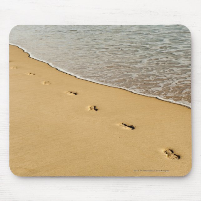 Tapis De Souris Copies de pied en sable avec la vague (Devant)