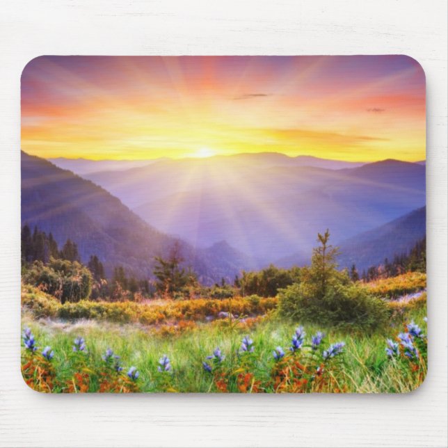 Tapis De Souris Coucher de soleil majestueux dans le paysage monta (Devant)