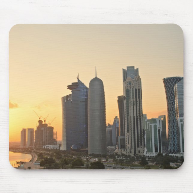 Tapis De Souris Coucher du soleil au-dessus de Doha, mousepad du (Devant)