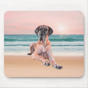 Tapis De Souris Coutume Grand Chien Danse assis sur la plage