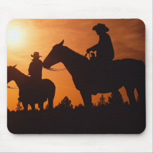 tapis de souris cow-boys sur des chevaux