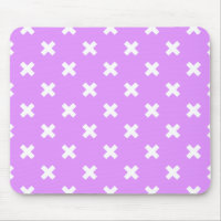 Croix blanches sur lilas