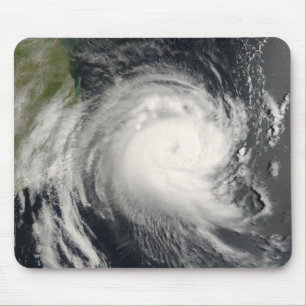 Tapis De Souris Cyclone tropical Favio approchant la Mozambique
