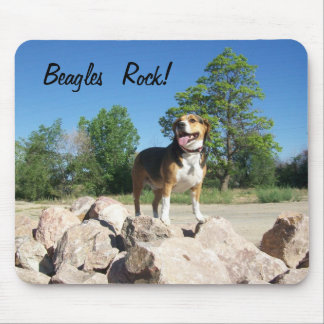 Tapis de souris de roche de beagles comportant le