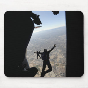 Tapis De Souris Équipe de parachute d'académie d'Armée de l'Air