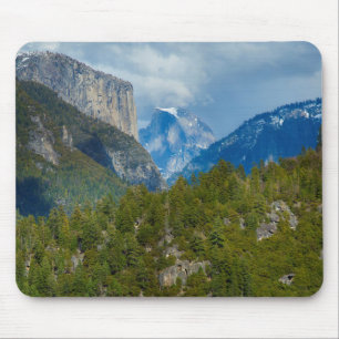 Tapis De Souris États-Unis, Californie. Vue du Half Dome dans le Y
