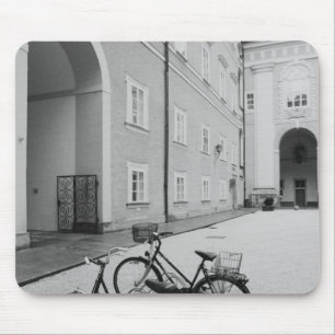 Tapis De Souris Europe, Autriche, Salzbourg. Vélos dans la