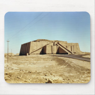 Tapis De Souris Façade du nord-est du ziggurat, c.2100 AVANT JÉS