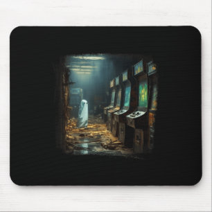 Tapis De Souris Fantôme vintage d'Halloween dans un Arca abandonné