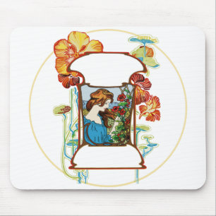 Tapis De Souris Fille dans le jardin
