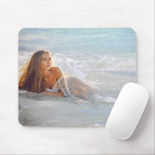 Tapis De Souris Fille Sur La Plage
